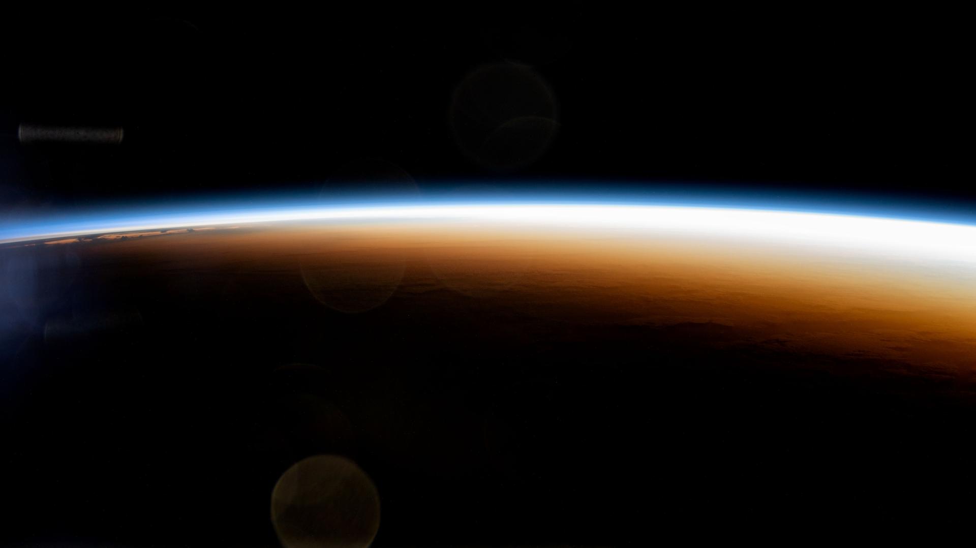 Earth horizon seen from orbit